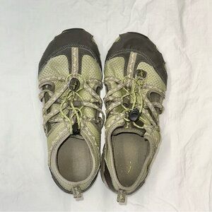 CHACO Junior Kid US Size 4 OUTCROSS Hiking Trail Beach Water Sandals Shoes